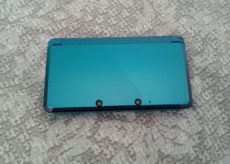 Vand nintendo3ds aqua blue, functioneaza si arata impecabil