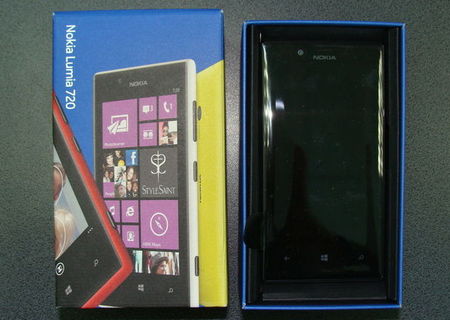 Vand Nokia 720 Lumia, Black, nou, sigilat, garantie, 650 lei
