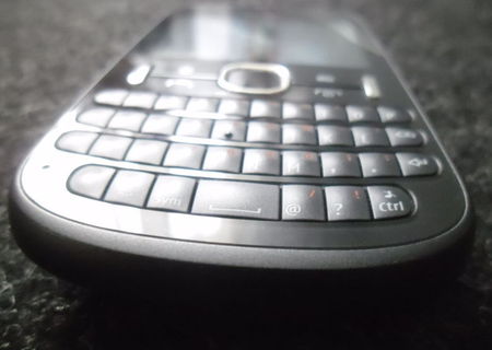 Vand Nokia Asha 200 Graphite