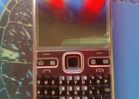 vand nokia E 72 in stare f buna vand nokia E 72 in stare f buna
