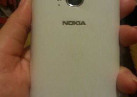 Vand Nokia Lumia 710