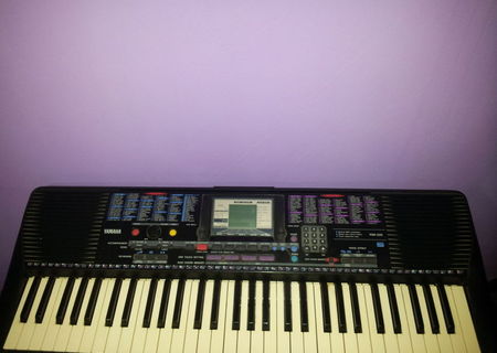 Vand orga yamaha psr 220