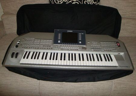 Vand orga YAMAHA Tyros 2