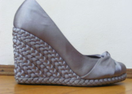 Vand pantofi