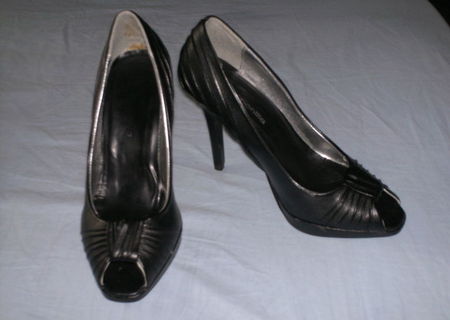 vand pantofi de piele