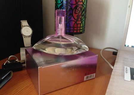 Vand parfum Calvin Klein Blossom!