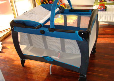 Vand patut marca Graco albastru