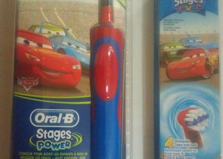 Vand periute de dinti electrice Oral-B + rezerve
