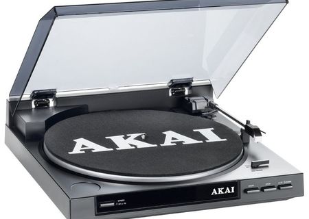 Vand  pick-up Akai ATT01U: platan USB pt digitizare vinyluri