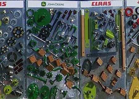 Vand piese pentru combine John Deere , Claas , Massey Ferguson...