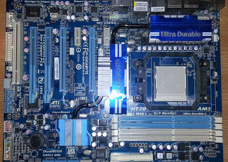 Vand Placa de baza GIGABYTE GA-890-FXA-UD5 rev. 2.0 Vand Placa de baza GIGABYTE GA-890-FXA-UD5 rev. 2.0