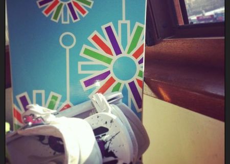 Vand placa snowboard cu legaturi si boots