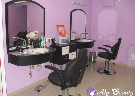 Vand post de frizerie