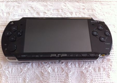 Vand PSP cu 5 jocuri originale , husa si card de memorie Vand PSP cu 5 jocuri originale , husa si card de memorie