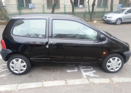 Vand Renault Twingo 2001 Impecabil