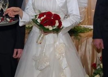 vand rochie de mireasa vand rochie de mireasa