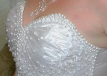 Vand Rochie De Mireasa