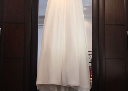Vand rochie de mireasa extrem de comoda Vand rochie de mireasa extrem de comoda