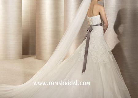 Vand Rochie de Mireasa Model Pronovias Orion 2013 Vand Rochie de Mireasa Model Pronovias Orion 2013