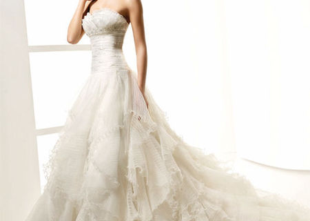 Vand rochie de mireasa Vera Sposa-super pret! Cadou:voal Franc Sarabia Vand rochie de mireasa Vera Sposa-super pret! Cadou:voal Franc Sarabia