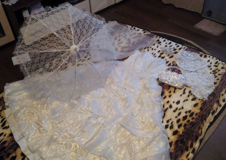Vand rochie demireasa Vand rochie demireasa