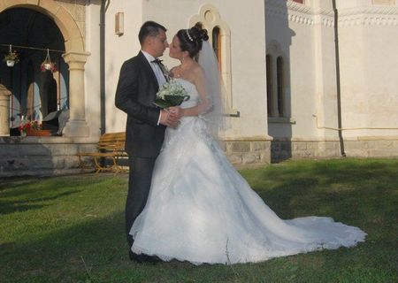 Vand rochie mireasa LAPONIA, nr. 40, colectia La Sposa - San Patrick Vand rochie mireasa LAPONIA, nr. 40, colectia La Sposa - San Patrick