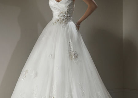 vand rochie mireasa originala din colectia Magic Bride 2012 vand rochie mireasa originala din colectia Magic Bride 2012