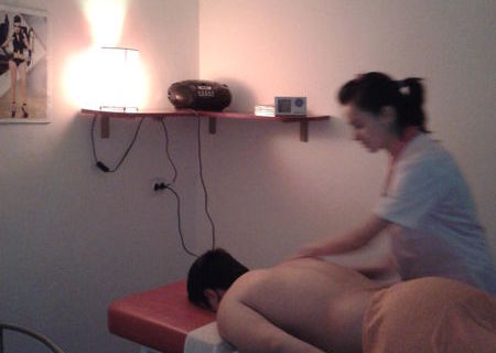 vand salon intretinere corporala-kinetoterapie vand salon intretinere corporala-kinetoterapie