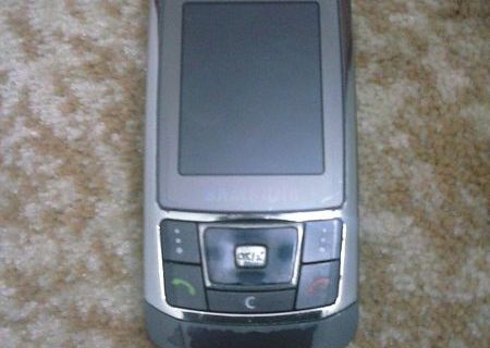 Vand Samsung D900i si Blackberry 7290 in stare excelenta