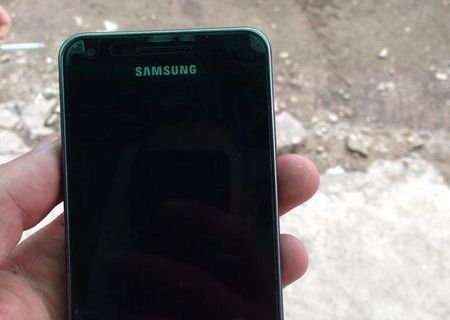 Vand Samsung Galaxy S Advance 400RON