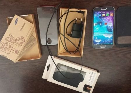 Vand Samsung S4 I9505 cu o linie de pixeli moarta