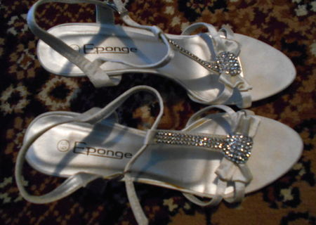 vand sandale