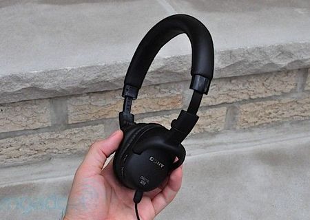 Vand sau schimb casti SONY profesionale