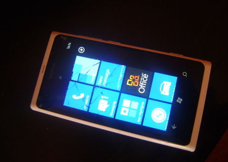 Vand sau Schimb Nokia Lumia 800