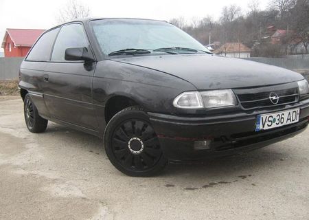 vand sau schimb opel astra