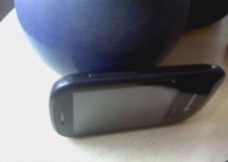 vand sau schimb smartphone vodafone 858 liber retea