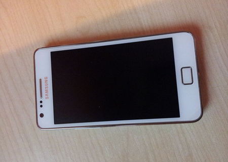 vand/schimb samsung galaxy s2 16 gb cu iphone 4s