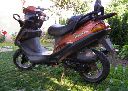 Vand scuter Kymco Dinc