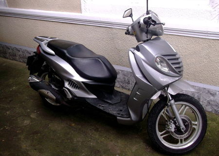 Vand scuter yamaha jonway 49cc