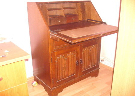 Vand Secretaire