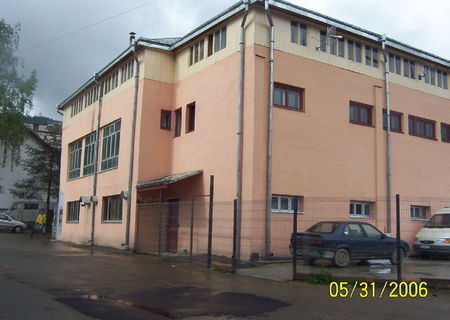 Vand spatiu comercial Vand spatiu comercial