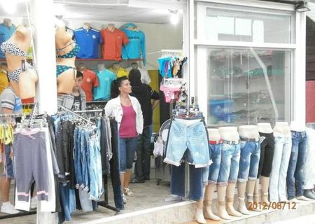 Vand spatiu comercial in Neptun