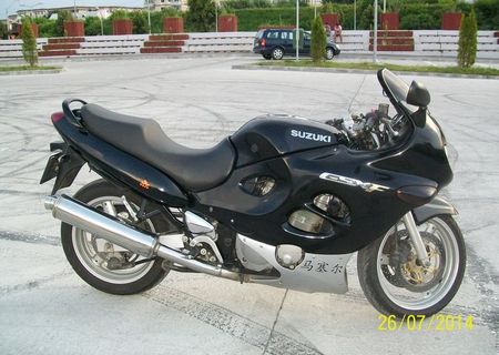 Vand Suzuki GSX-600 F stare foarte buna de functionare