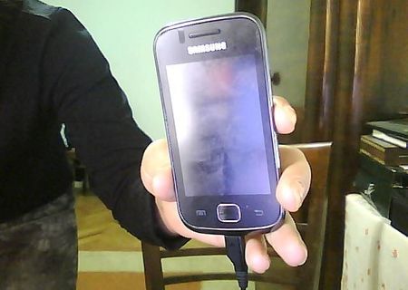 vand telefon samsung