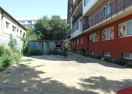 Vand Teren 420mp, Salaj