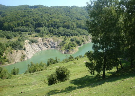 Vand teren intravilan 1000 mp sat Homoraciu,comuna Izvoarele.