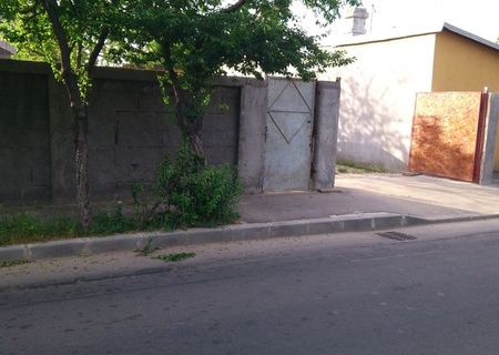 VAND TEREN  ZONA LAMINORULUI