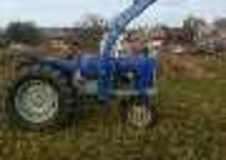 vand tractor agricol