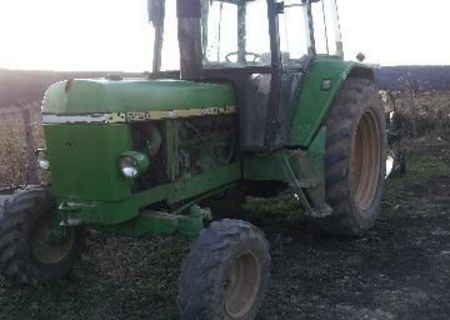 Vand tractor John Deere model 3130