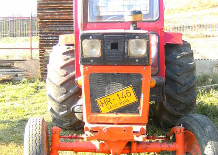 Vand tractor Universal 650